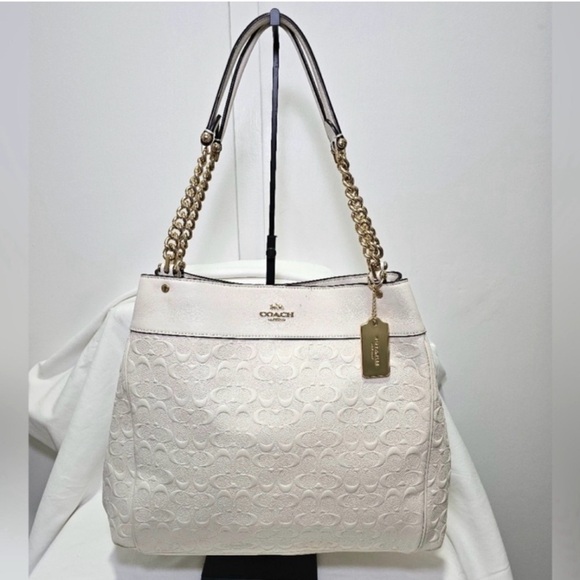 Luxury Coach Lexy Chain Shoulder Bag – White Embossed Leather Elegant Classic - Picture 2 of 9